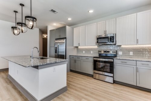 Foto del edificio - Chic 1-Bedroom Apartments: Your Ideal Urba...