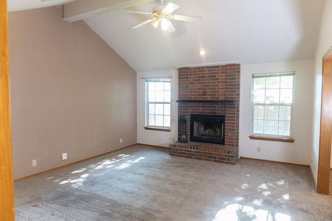 Building Photo - 309 Hood Ct