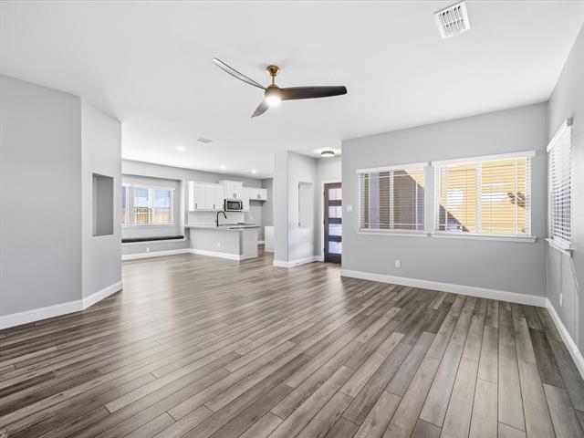 Building Photo - 701 Presidio St