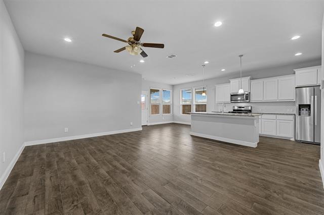 Building Photo - 2324 Sun Star Dr