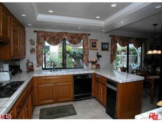 Foto del edificio - 5241 W Goldenwood Dr