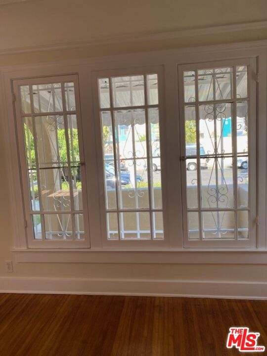 Foto del edificio - 533 N Norton Ave