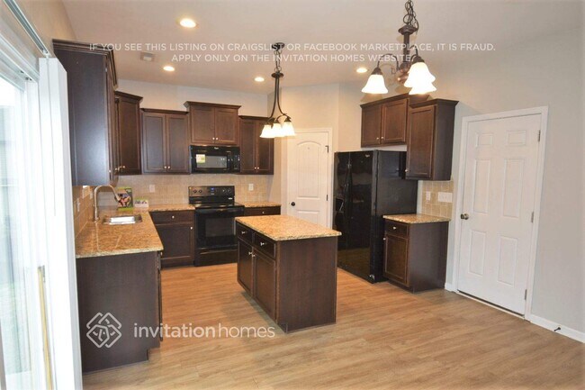 Foto del edificio - 540 McCarthy Dr