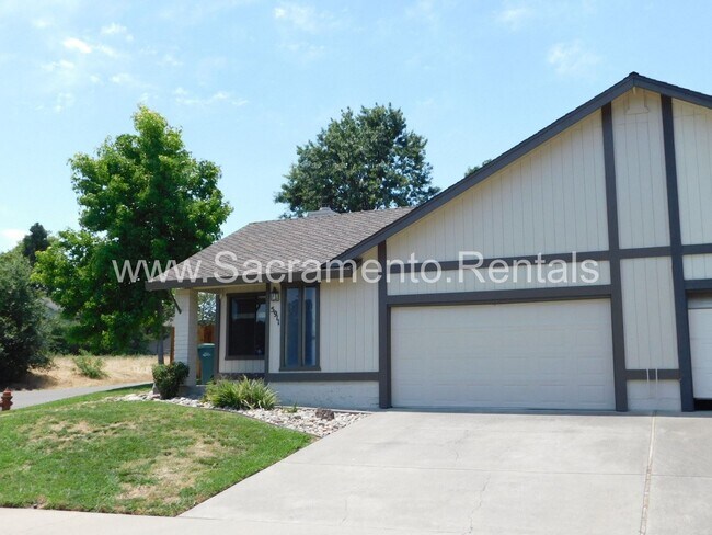 Building Photo - 3 br, 2 bath House - 5911 Petaluma Court