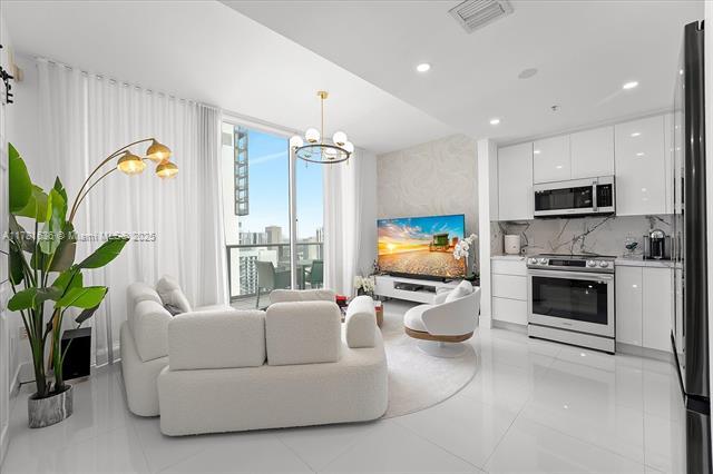 Foto del edificio - 300 S Biscayne Blvd