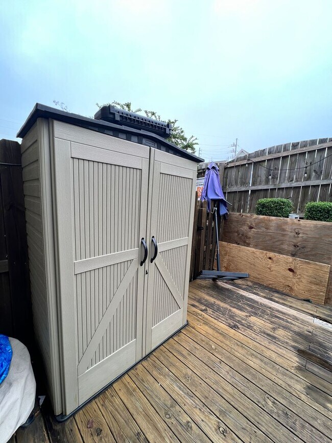 Foto del edificio - Parkview Condo- Unit H