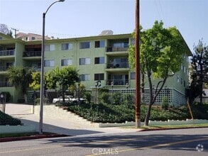 Building Photo - 1301 S Atlantic Blvd