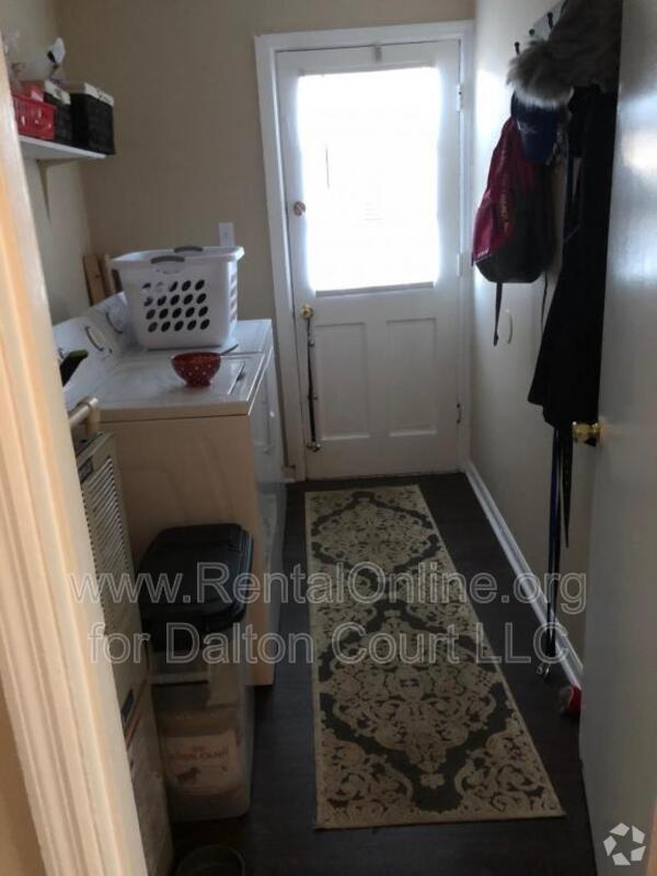 Apartments For Rent in Lexington KY with Utilities Included 1,056