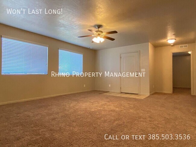 Foto del edificio - 6941 Village River Ln