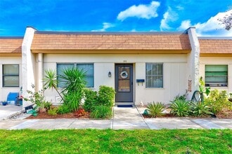 Building Photo - 1619 Mission Hills Blvd