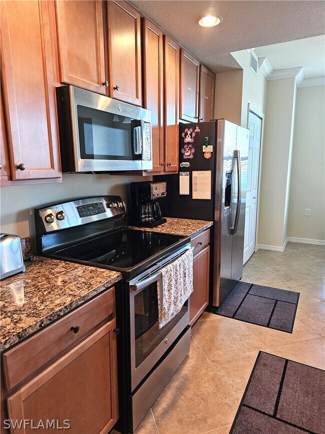 Building Photo - 9517 Avellino Wy