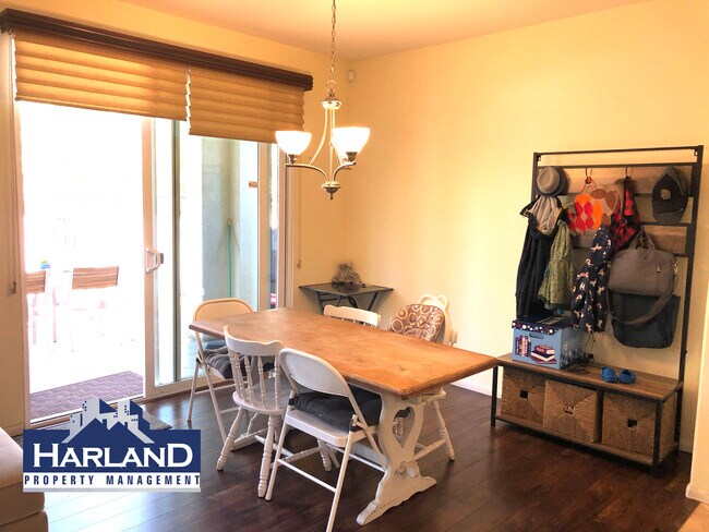 Foto del edificio - 2724 Prato Ln