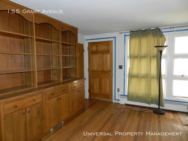 Foto del edificio - Charming three bedroom ranch in Portsmouth