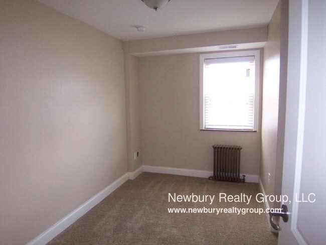 Foto del edificio - 2 bedroom in Crafton PA 15205