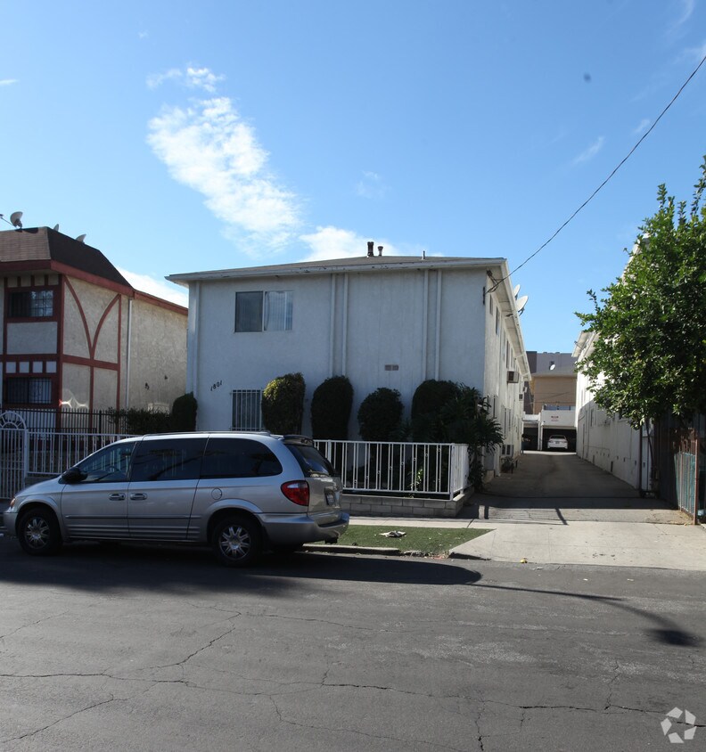 Foto principal - 1801 N Harvard Blvd