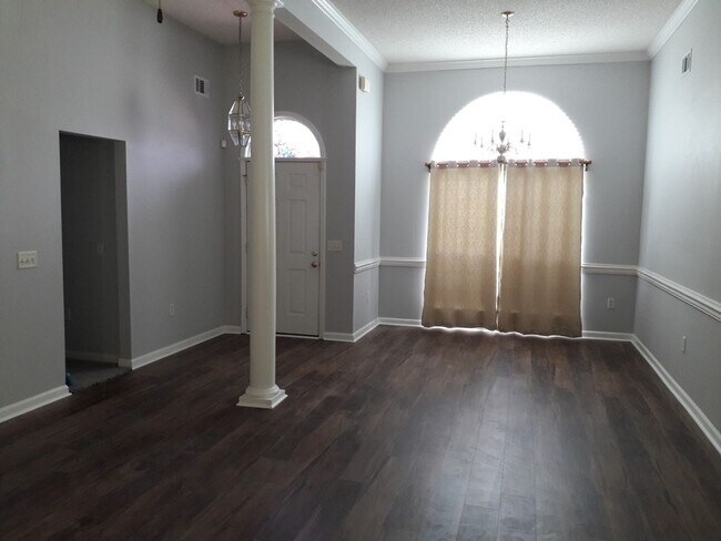 Building Photo - 119 Raindance Rd 3-bedroom, 2-bath Pooler ...