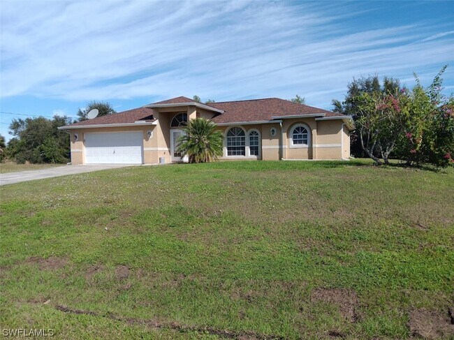 Building Photo - 679 Mirror Lakes Ct