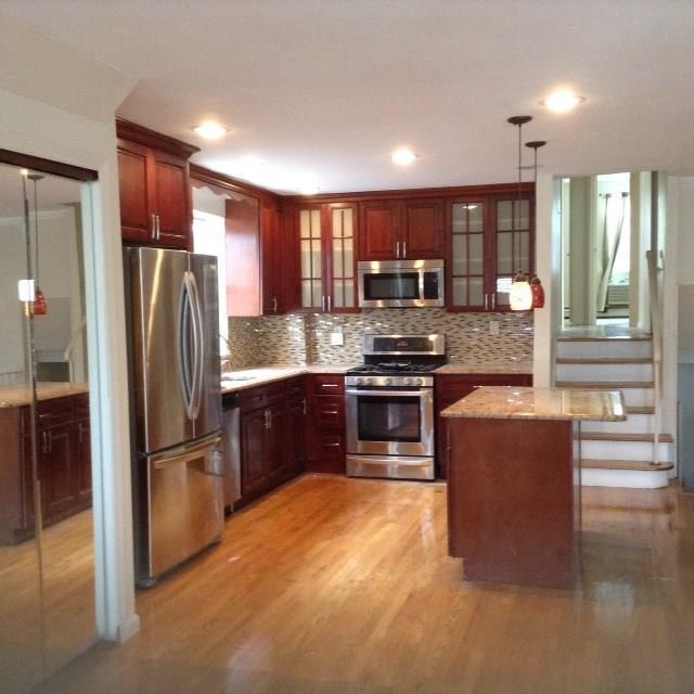 Foto del edificio - 1264 E 69th St