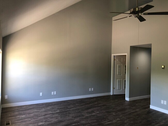 Foto del edificio - 977-979 Columbine Ave