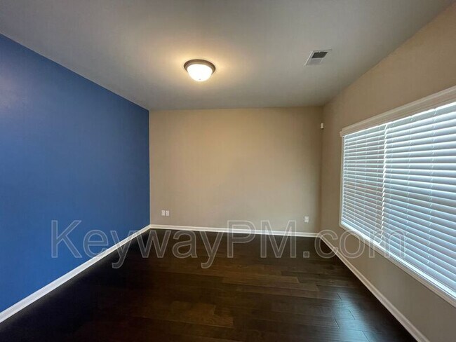 Foto del edificio - 2322 Sheridan Dr