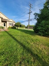 Building Photo - 6585 Grosse Dr