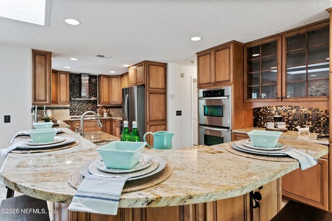 Foto del edificio - 101 Sanchez Ct