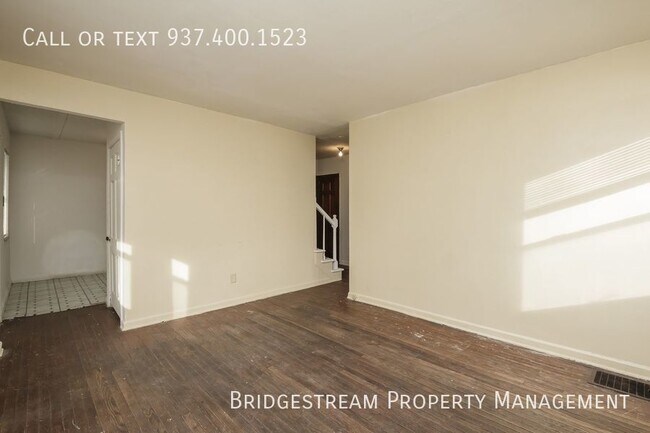 Building Photo - Updated 2 bedroom, 1 bath double with base...