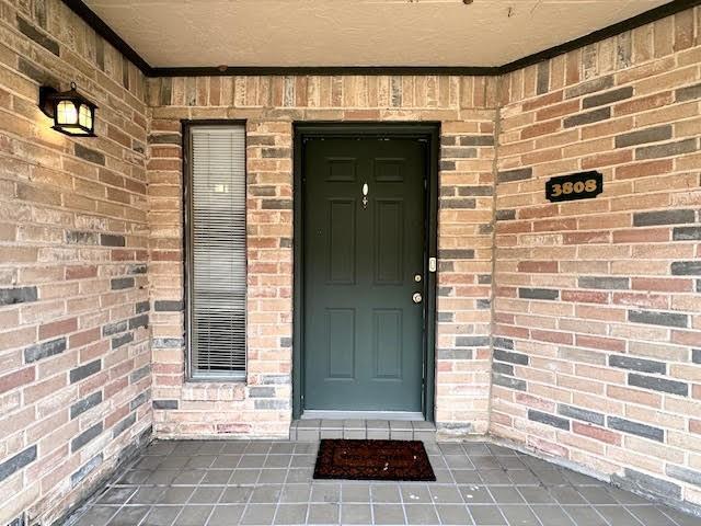 Foto del edificio - 3808 Landmark Dr