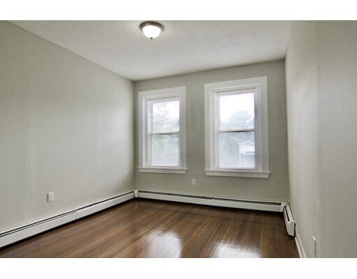 Foto del edificio - 103 Homestead St