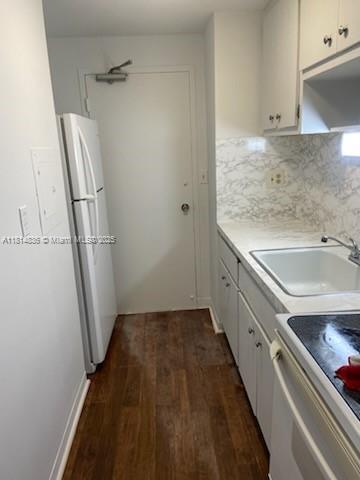 Foto del edificio - 880 NE 69th St