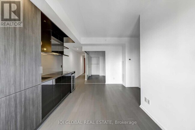 Photo du bâtiment - 70 Temperance St