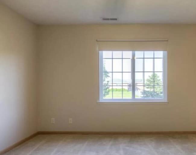 Building Photo - 2135 Surfside Dr