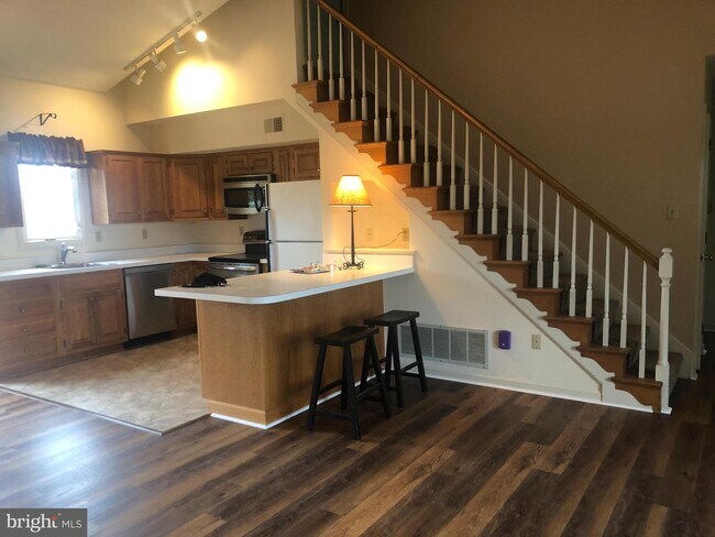 Building Photo - 1154 Eleni Ln