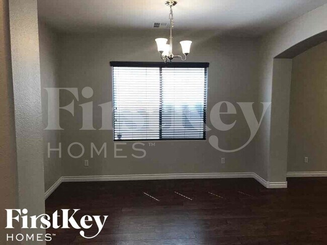 Building Photo - 28 Delighted Ave