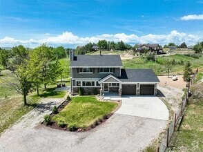 Building Photo - 3508 Dogwood Ave