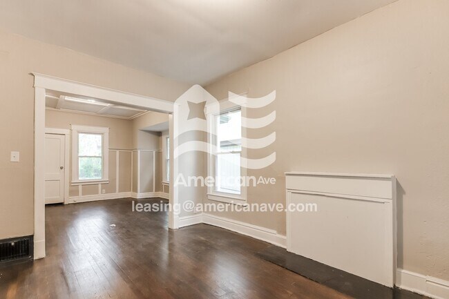 Foto del edificio - 2715 Indiana Ave