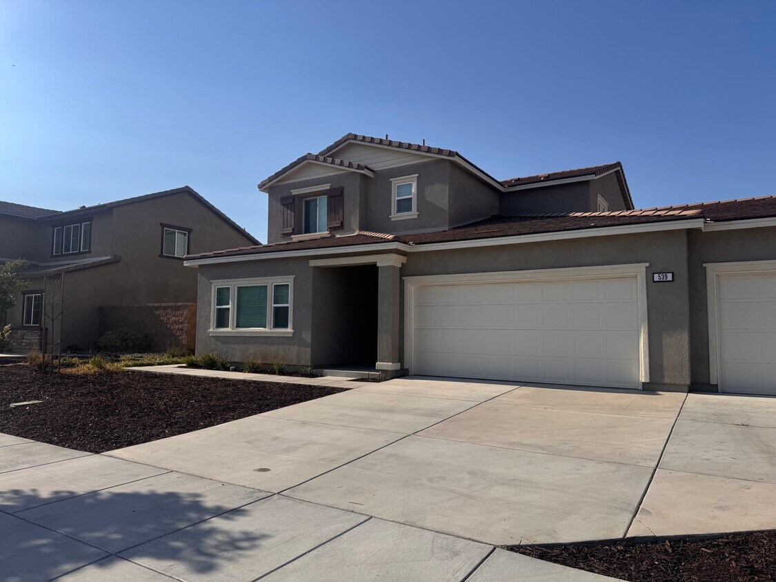Foto principal - 539 Hydrangea St