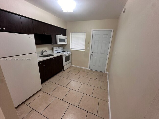Foto del edificio - 1500 NW 53rd St