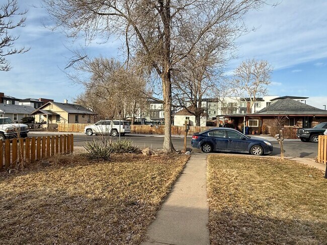 Foto del edificio - Delightful ranch home, featuring 3 bedroom...