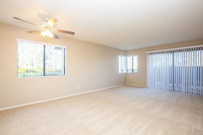 Foto del edificio - Westridge Apartment Homes