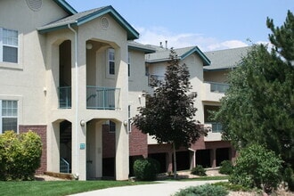 Building Photo - 530 Mohawk Dr