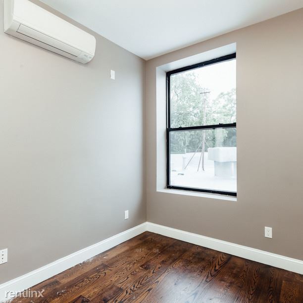 Foto del edificio - 6080 Myrtle Ave