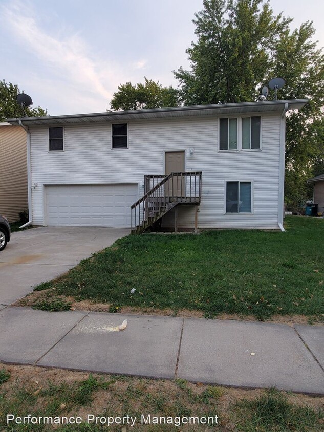 Primary Photo - 4 br, 3 bath House - 415 W Belmont Ave.