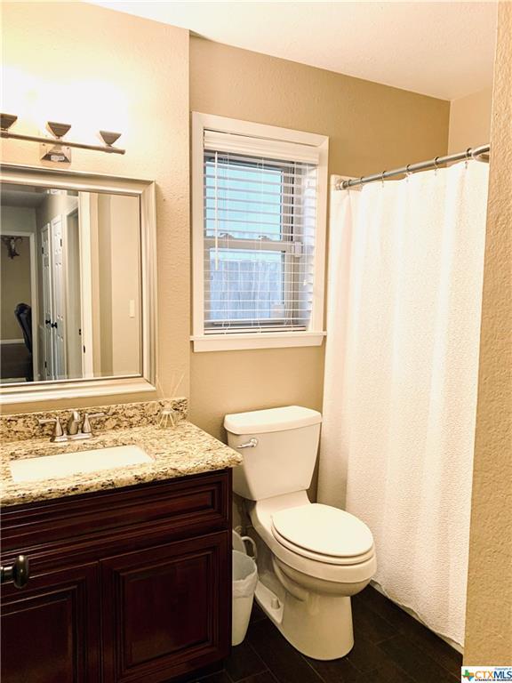 Building Photo - 418 Ivanhoe Dr