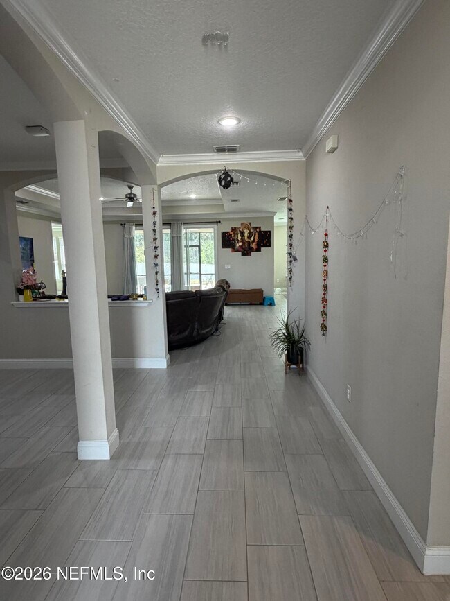 Foto del edificio - 332 Silver Reef Ln