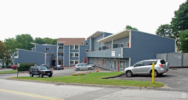 Foto del edificio - Dennison Road Apartments