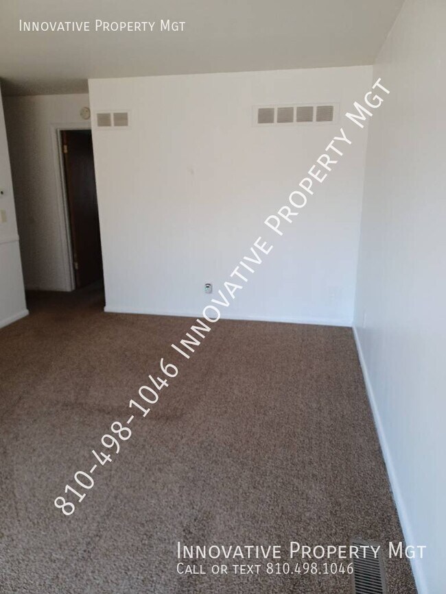 Building Photo - 3462 Ridgecliffe Dr