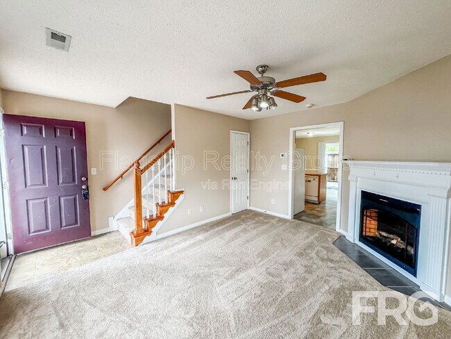 Foto del edificio - 3813 E Vancroft Cir