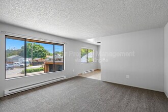 Building Photo - 2628 E Wellesley Ave