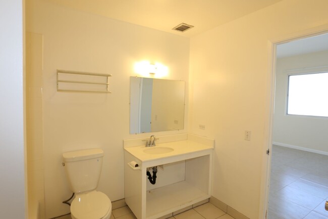 Foto del edificio - Makiki/Punahou - Pleasanton - 1 Bdrm/1 Bat...